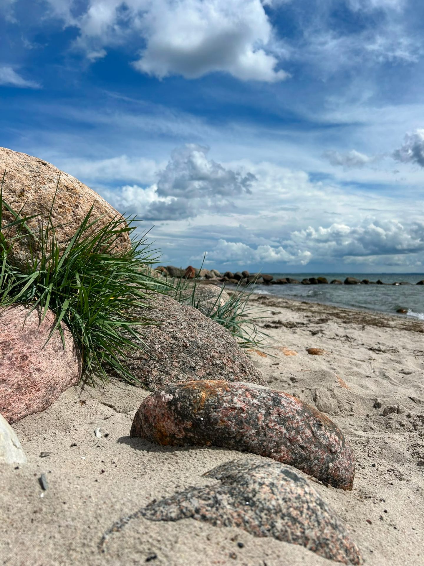 Findlinge am Ostseestrand